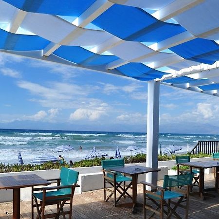 אצ'ארבי Ionian Princess Suites Hotel מראה חיצוני תמונה