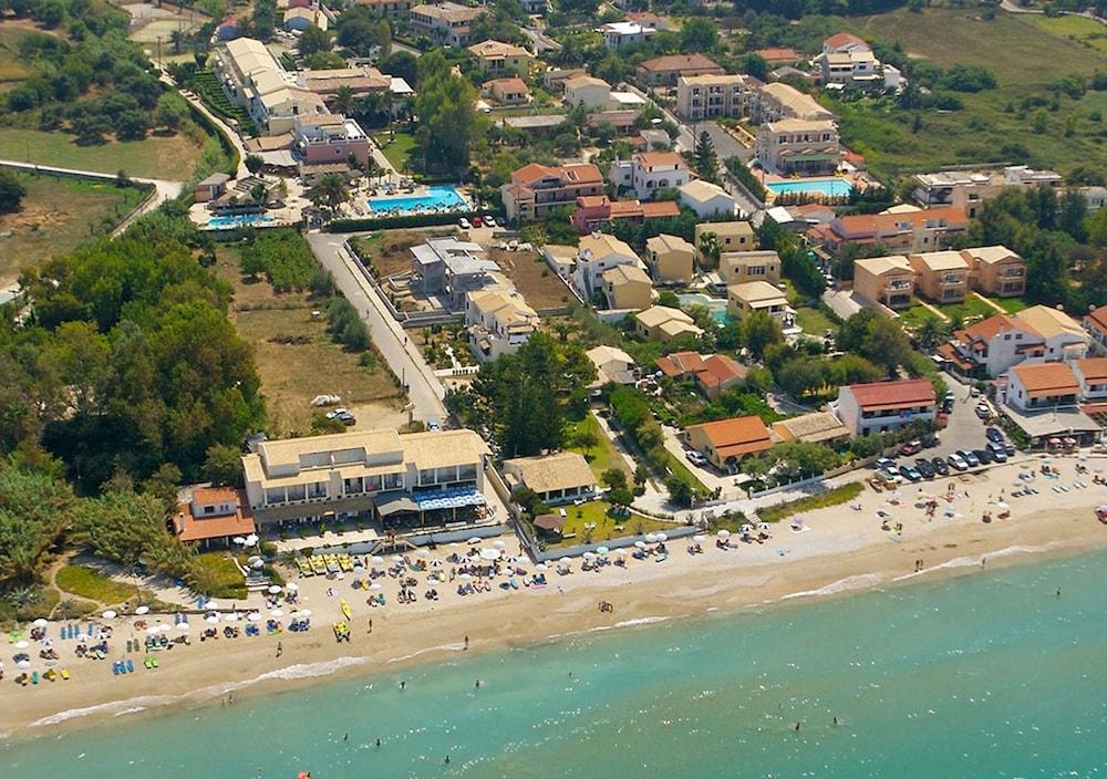 אצ'ארבי Ionian Princess Suites Hotel מראה חיצוני תמונה