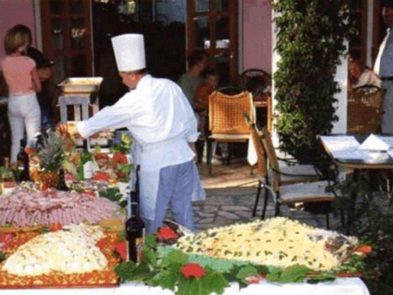 אצ'ארבי Ionian Princess Suites Hotel מראה חיצוני תמונה