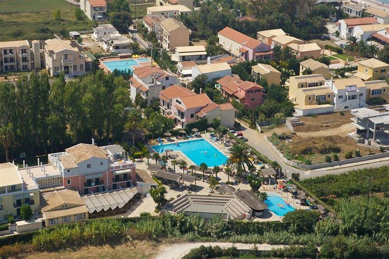 אצ'ארבי Ionian Princess Suites Hotel מראה חיצוני תמונה