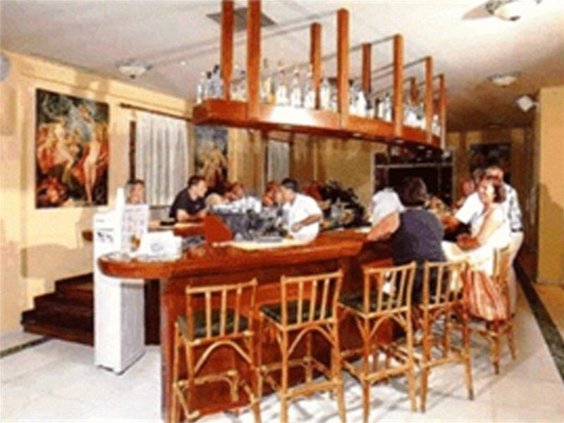 אצ'ארבי Ionian Princess Suites Hotel מראה חיצוני תמונה