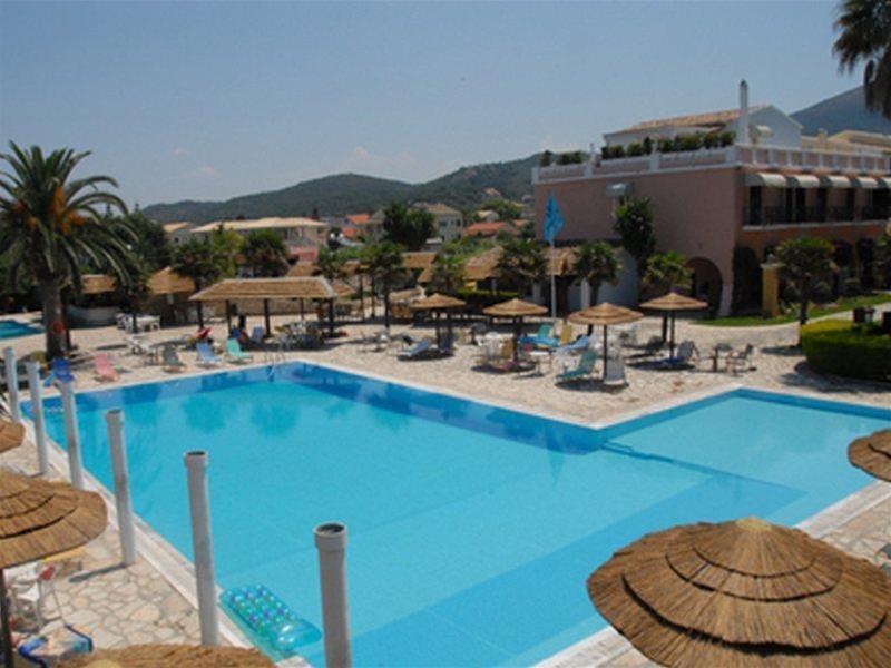 אצ'ארבי Ionian Princess Suites Hotel מראה חיצוני תמונה