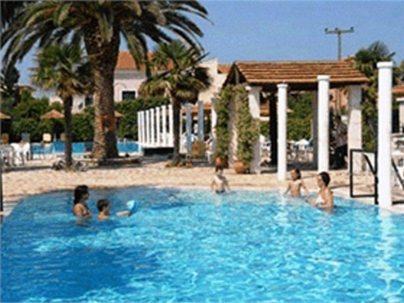 אצ'ארבי Ionian Princess Suites Hotel מראה חיצוני תמונה