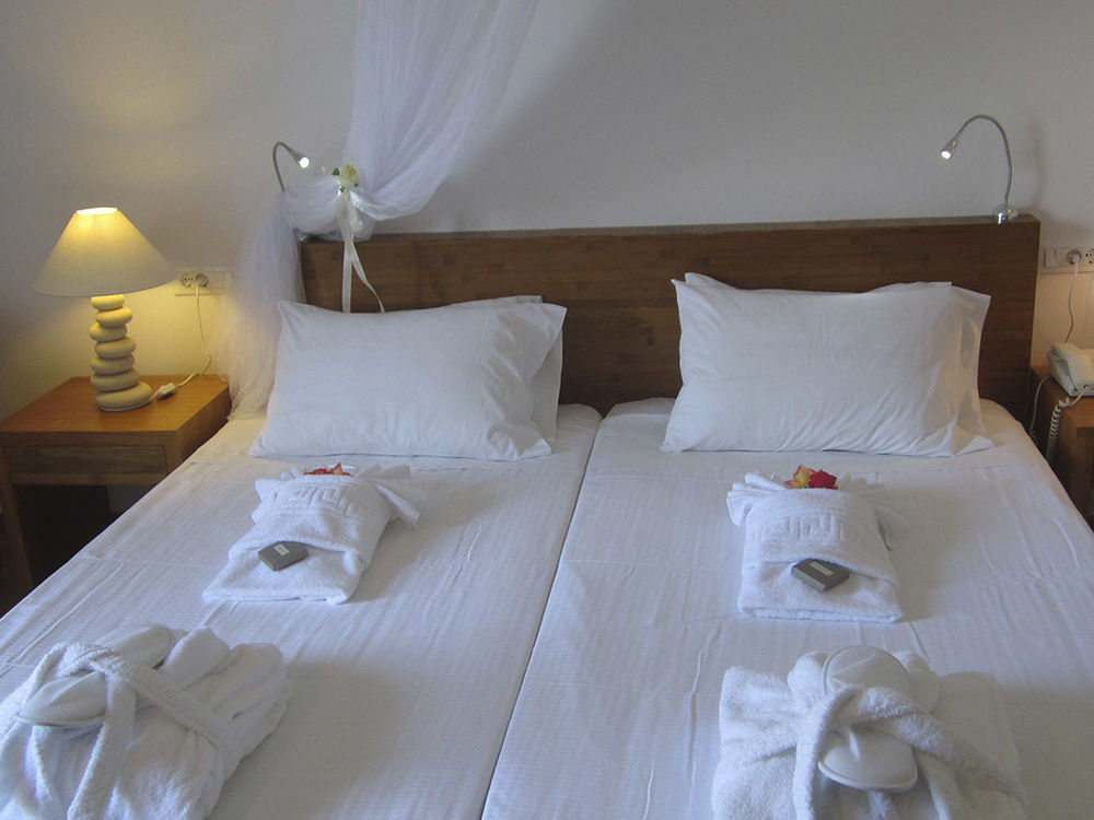אצ'ארבי Ionian Princess Suites Hotel מראה חיצוני תמונה