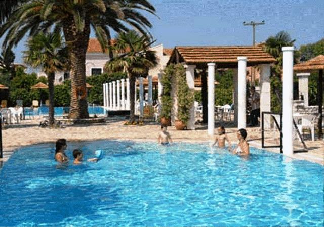 אצ'ארבי Ionian Princess Suites Hotel מראה חיצוני תמונה