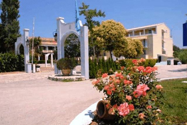 אצ'ארבי Ionian Princess Suites Hotel מראה חיצוני תמונה