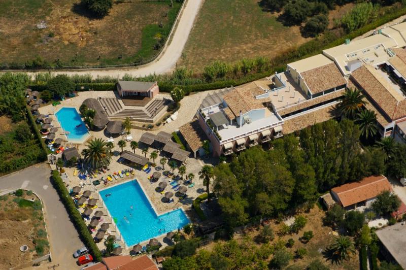 אצ'ארבי Ionian Princess Suites Hotel מראה חיצוני תמונה
